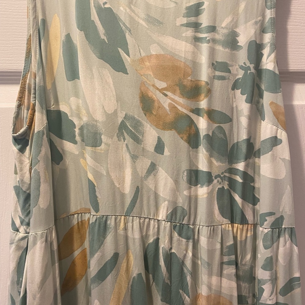 Floral Sleeveless Maxi Dress - Picture 8 of 8